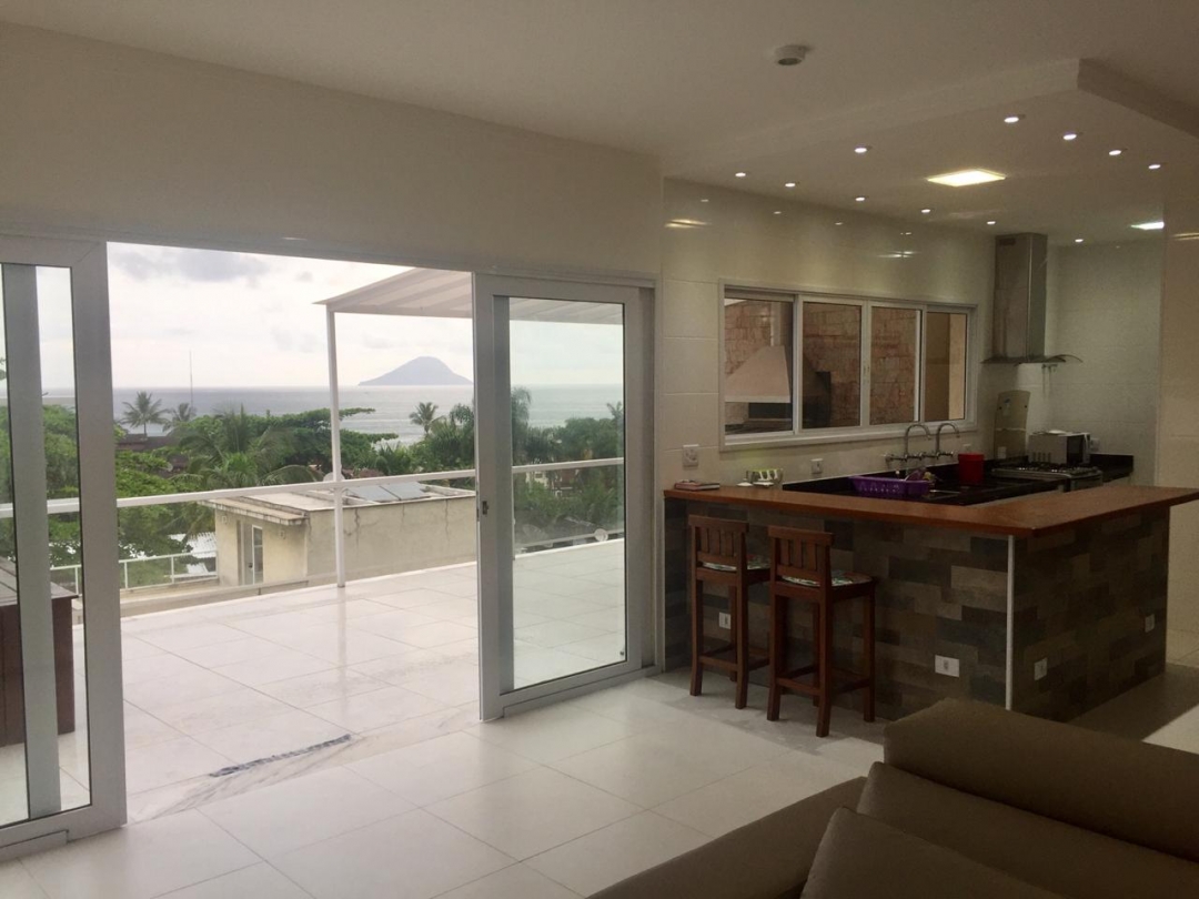 #425 - Casa para Venda em São Sebastião - SP