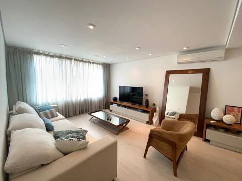 #485 - Casa para Venda em São Sebastião - SP