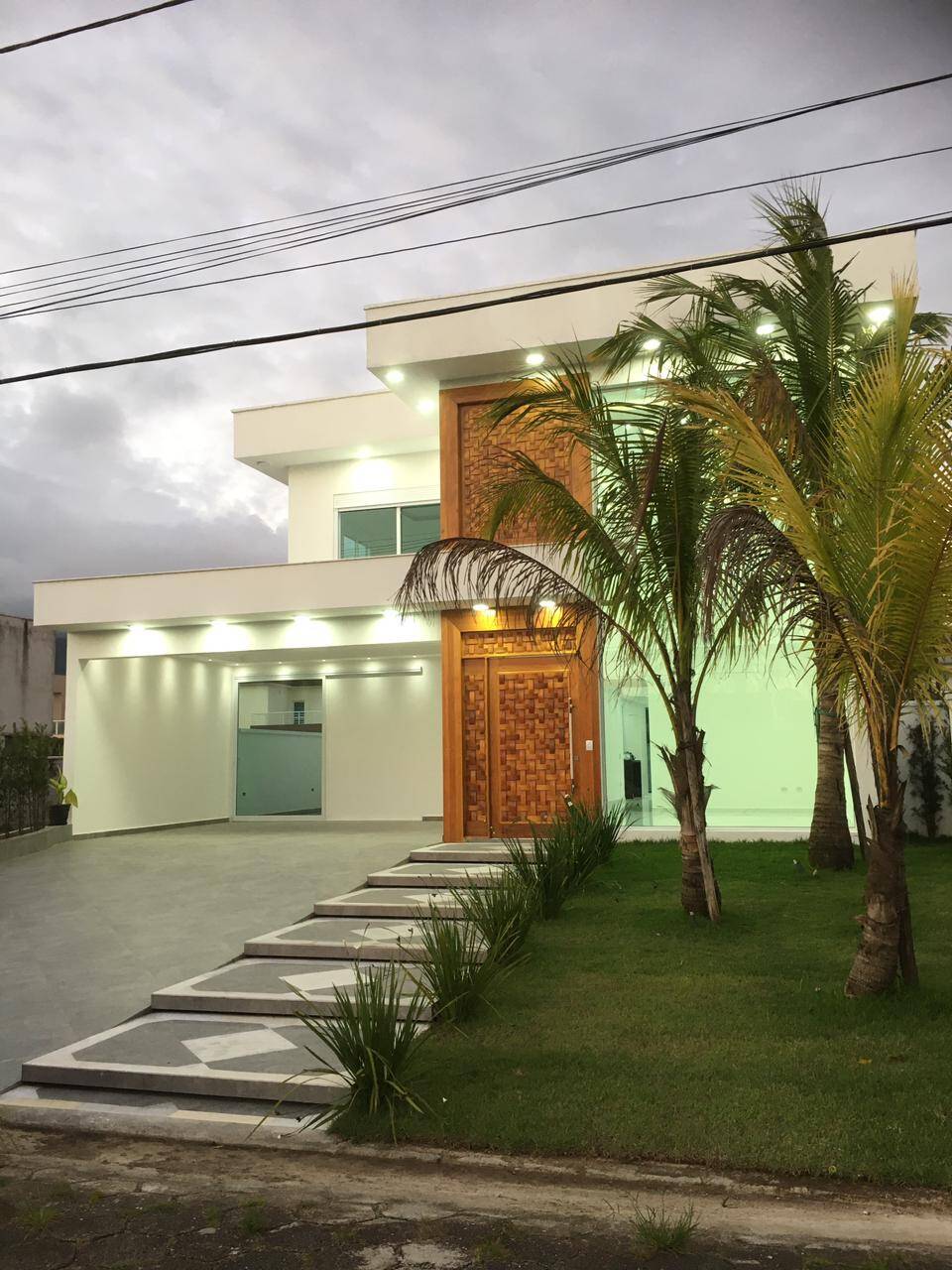 Casa à venda com 5 quartos, 435m² - Foto 1