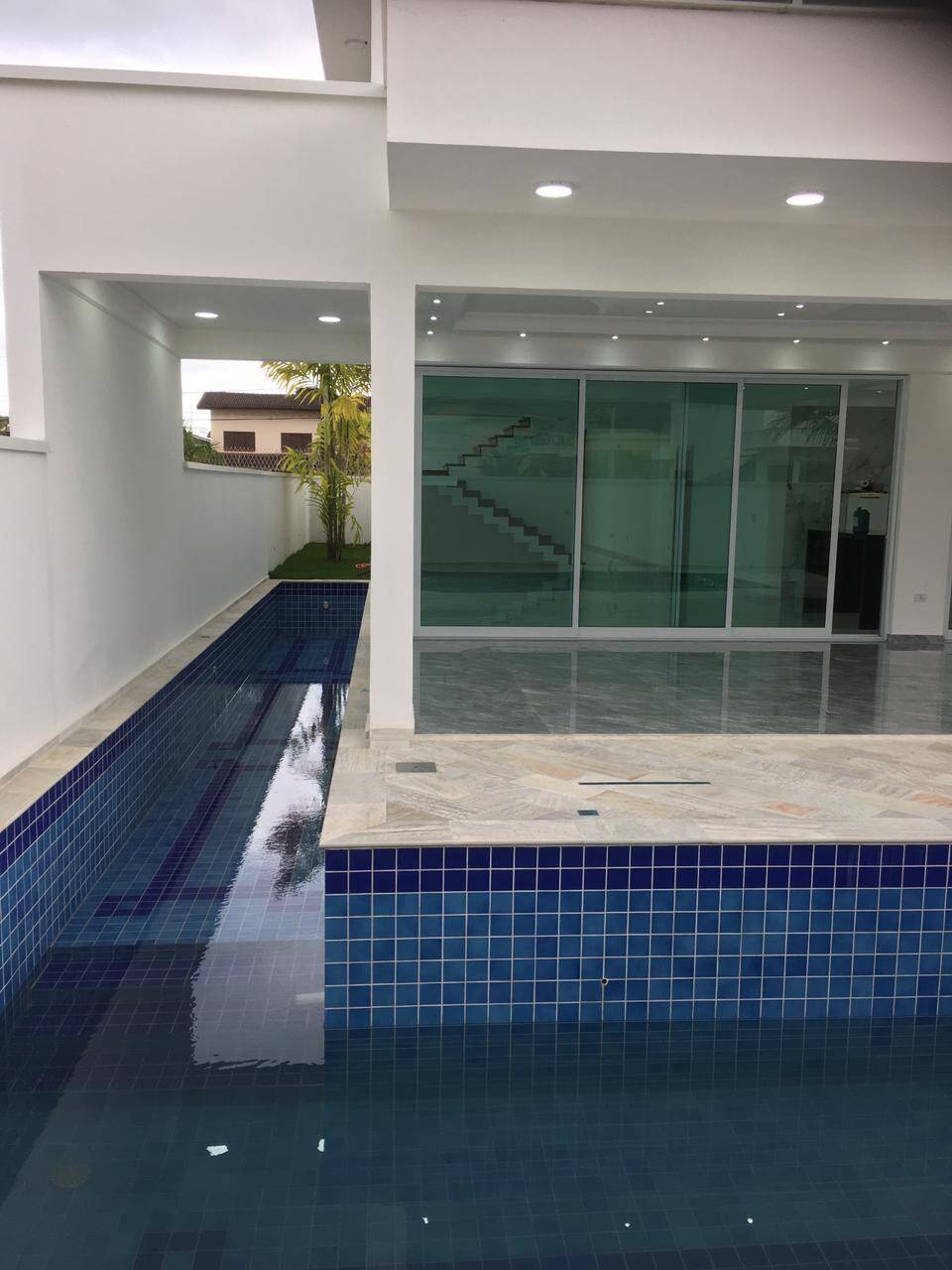 Casa à venda com 5 quartos, 435m² - Foto 4