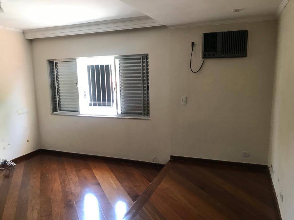 Casa, 3 quartos, 230 m² - Foto 2