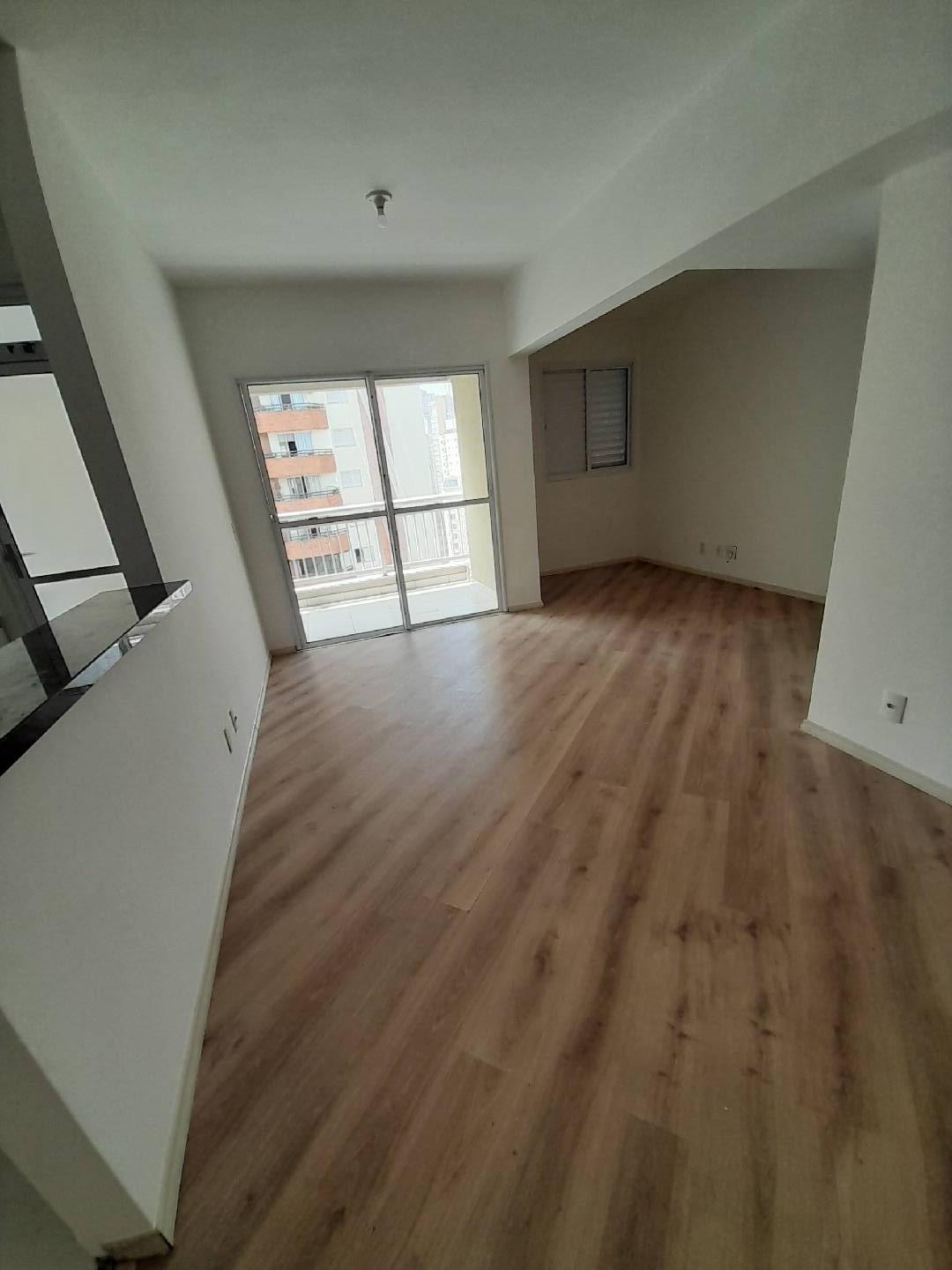 Apartamento para alugar com 2 quartos, 70m² - Foto 28