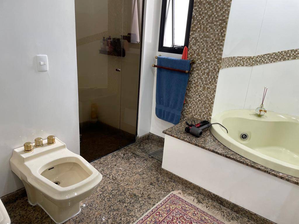 Apartamento, 4 quartos, 200 m² - Foto 22