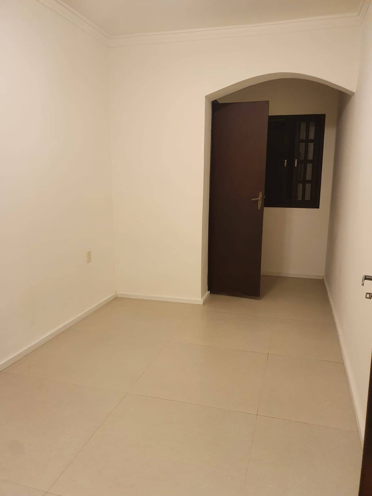 Casa para alugar com 3 quartos, 150m² - Foto 9