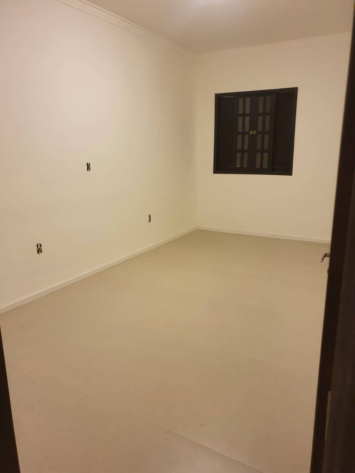 Casa para alugar com 3 quartos, 150m² - Foto 11