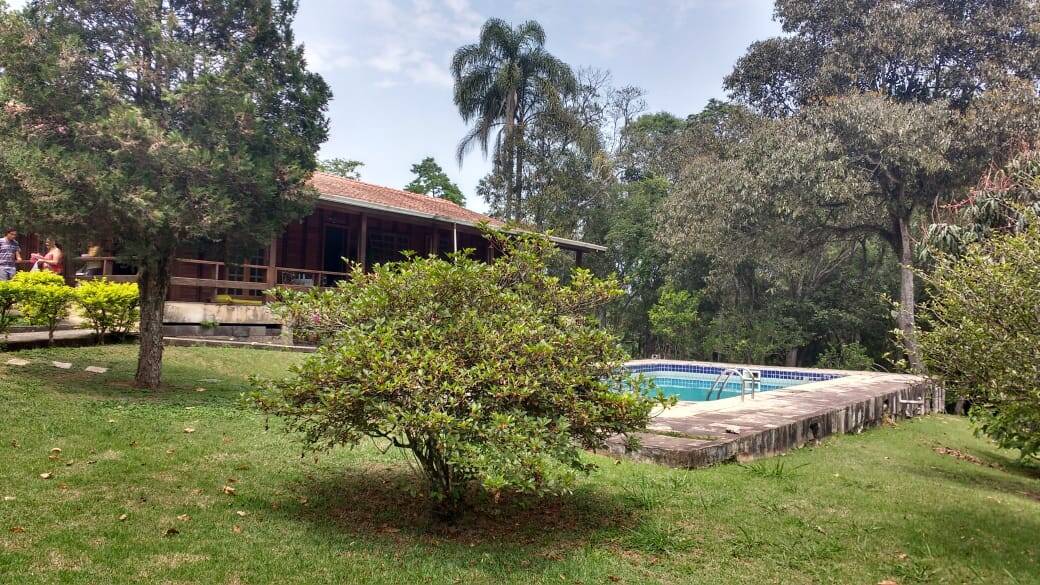 Chácara, 3 quartos, 8200 m² - Foto 1