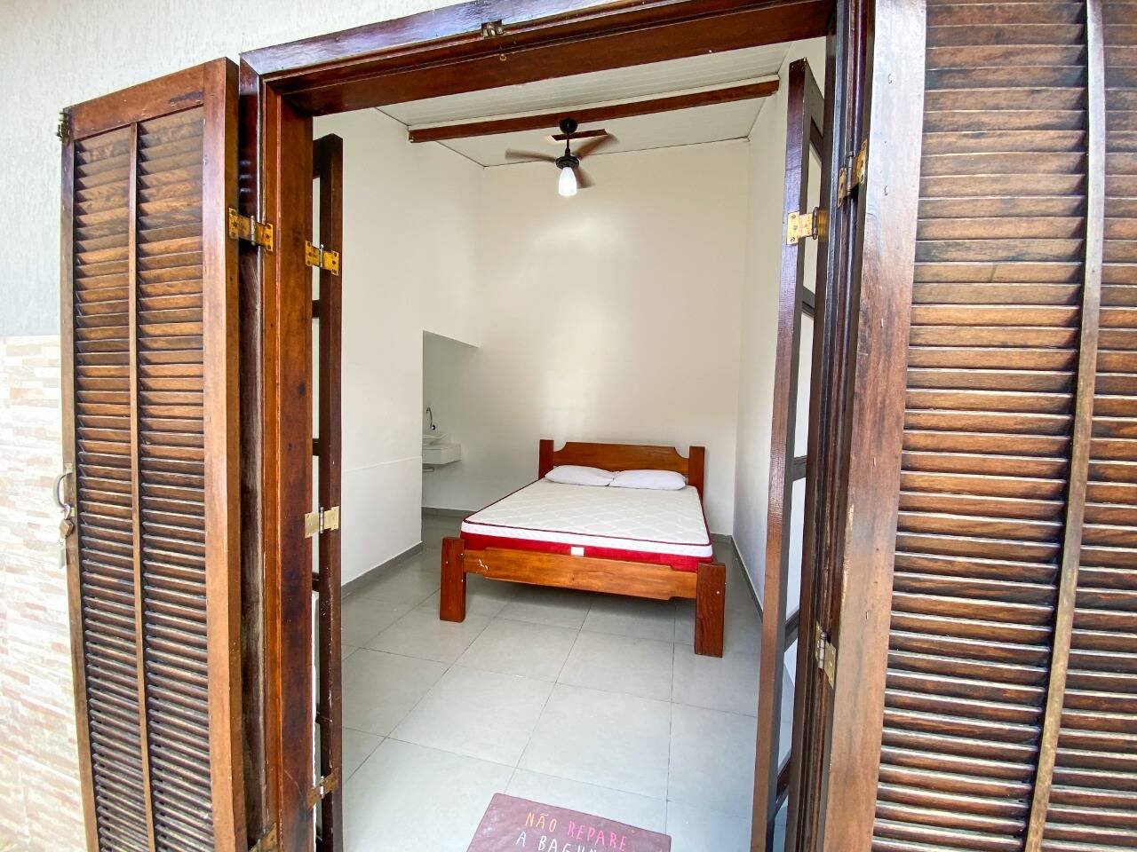 Casa à venda com 5 quartos, 300m² - Foto 35