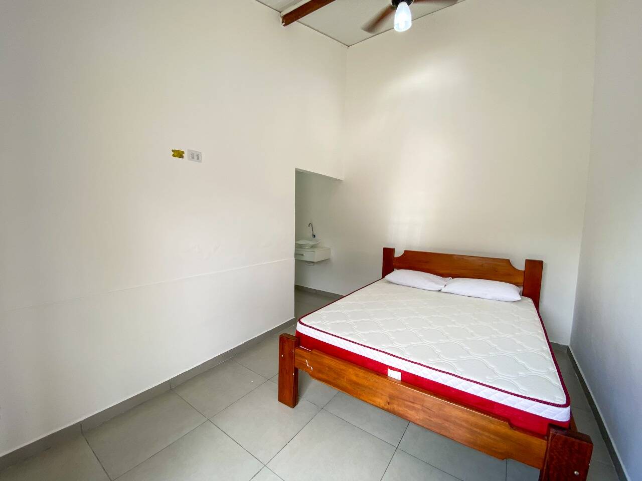 Casa à venda com 5 quartos, 300m² - Foto 37