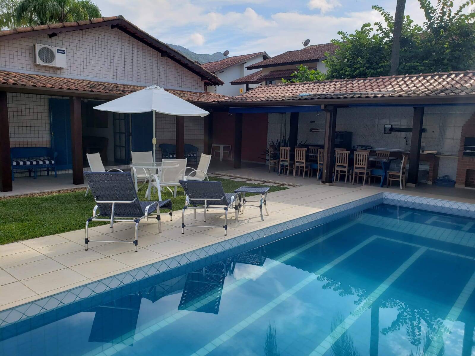 #1213 - Casa para Venda em São Sebastião - SP