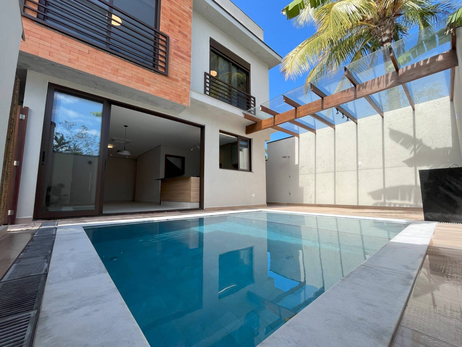 #1275 - Casa para Venda em São Sebastião - SP
