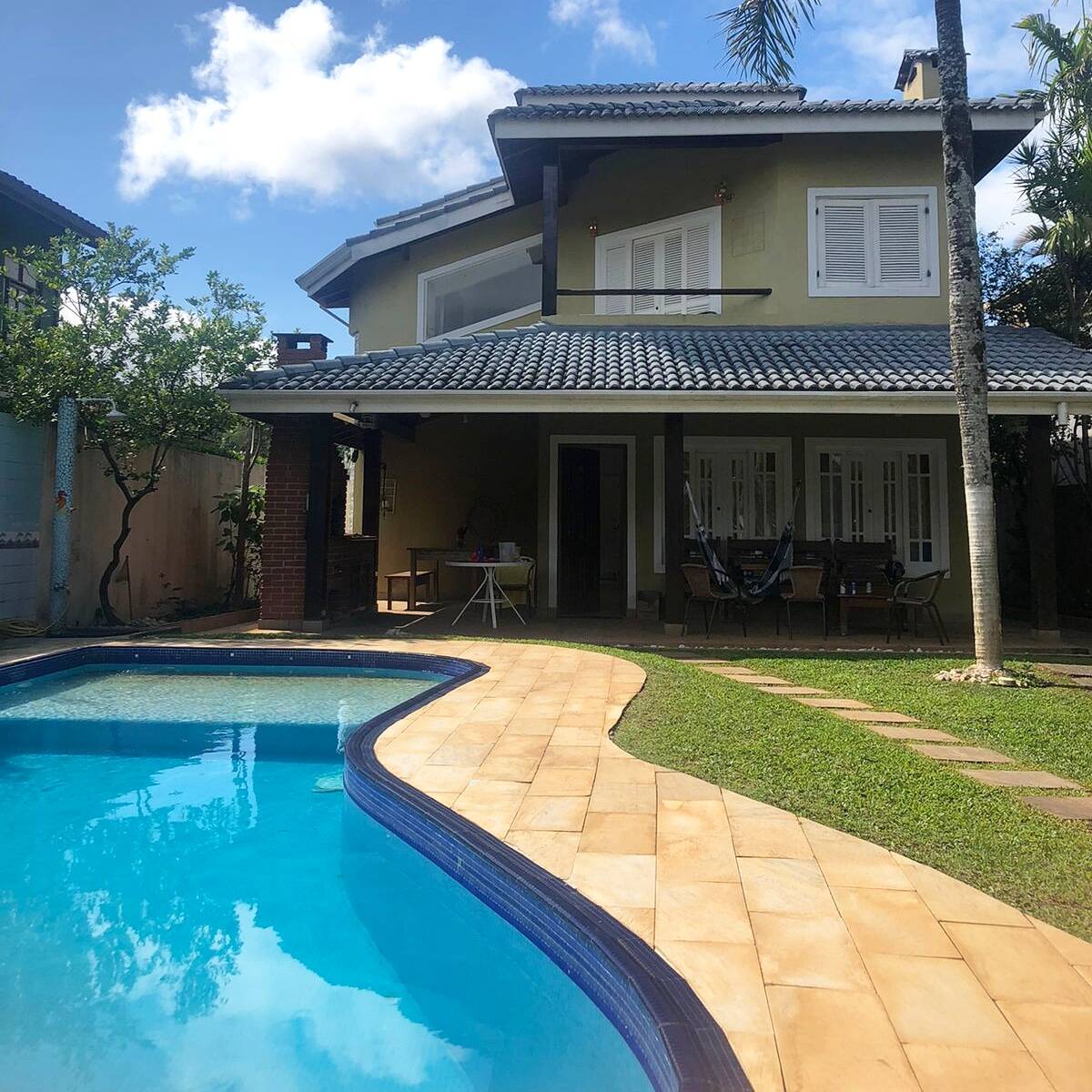 #1301 - Casa para Locação em São Sebastião - SP