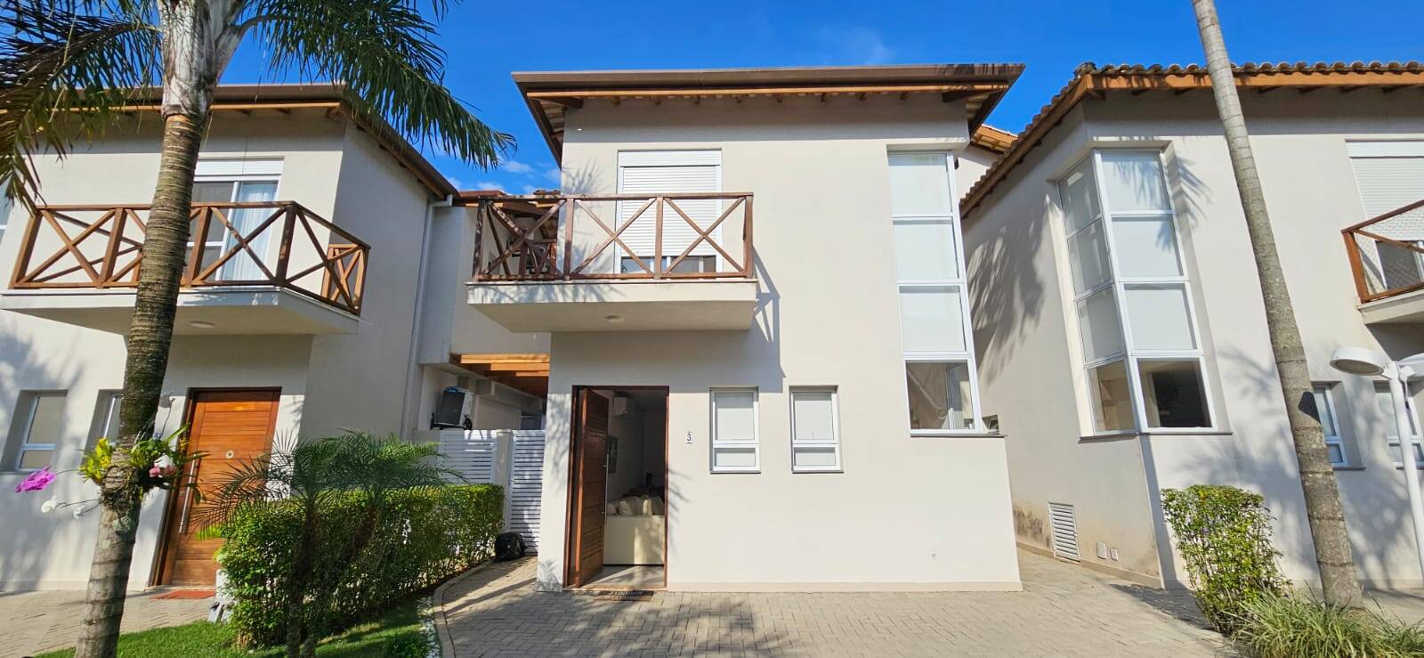 #1319 - Casa para Venda em São Sebastião - SP