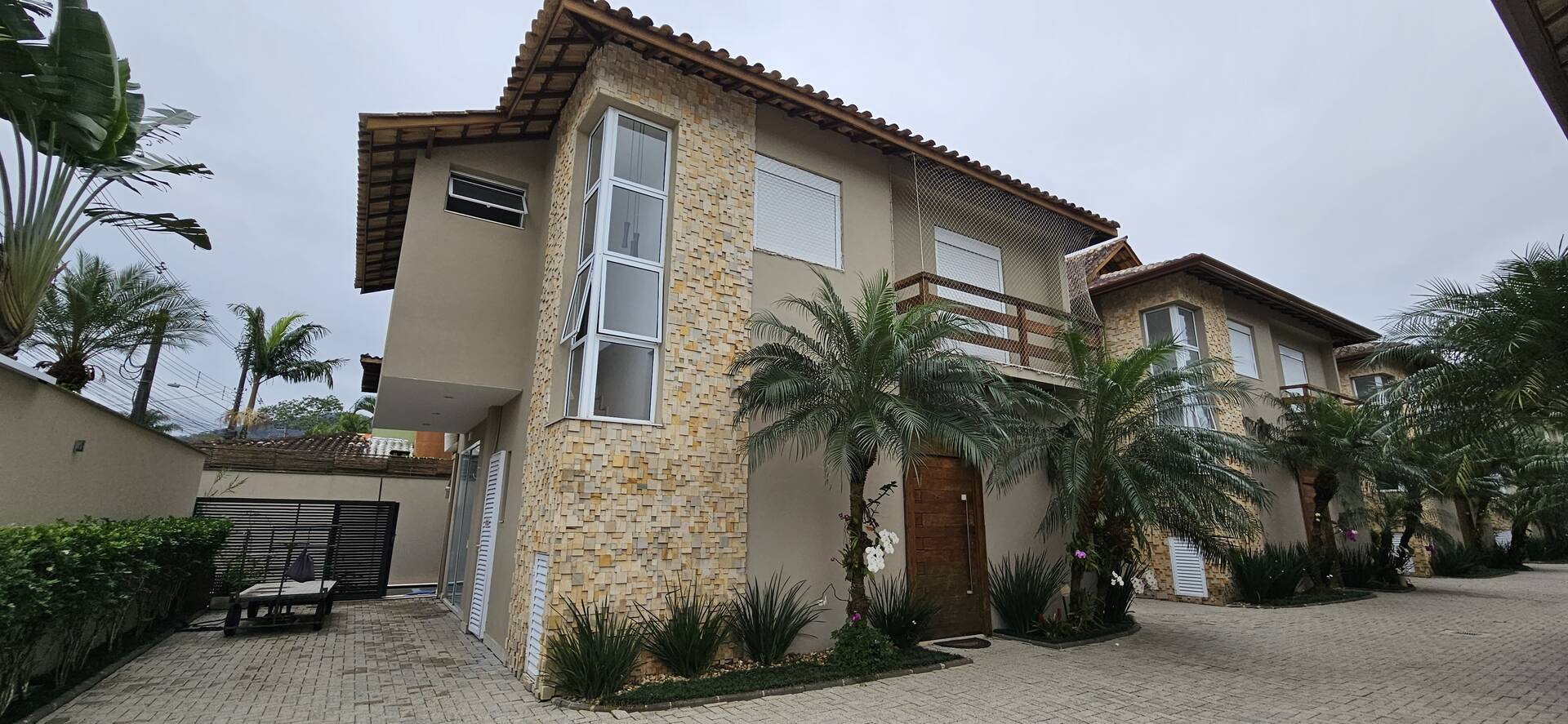 #1342 - Casa para Venda em São Sebastião - SP