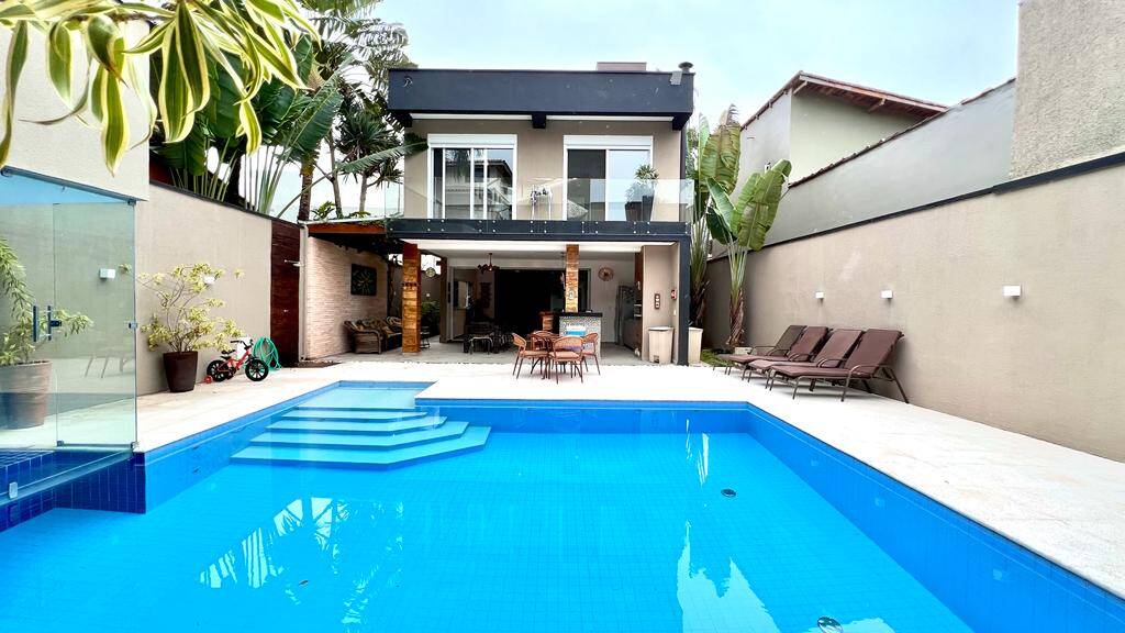 #1363 - Casa para Venda em São Sebastião - SP