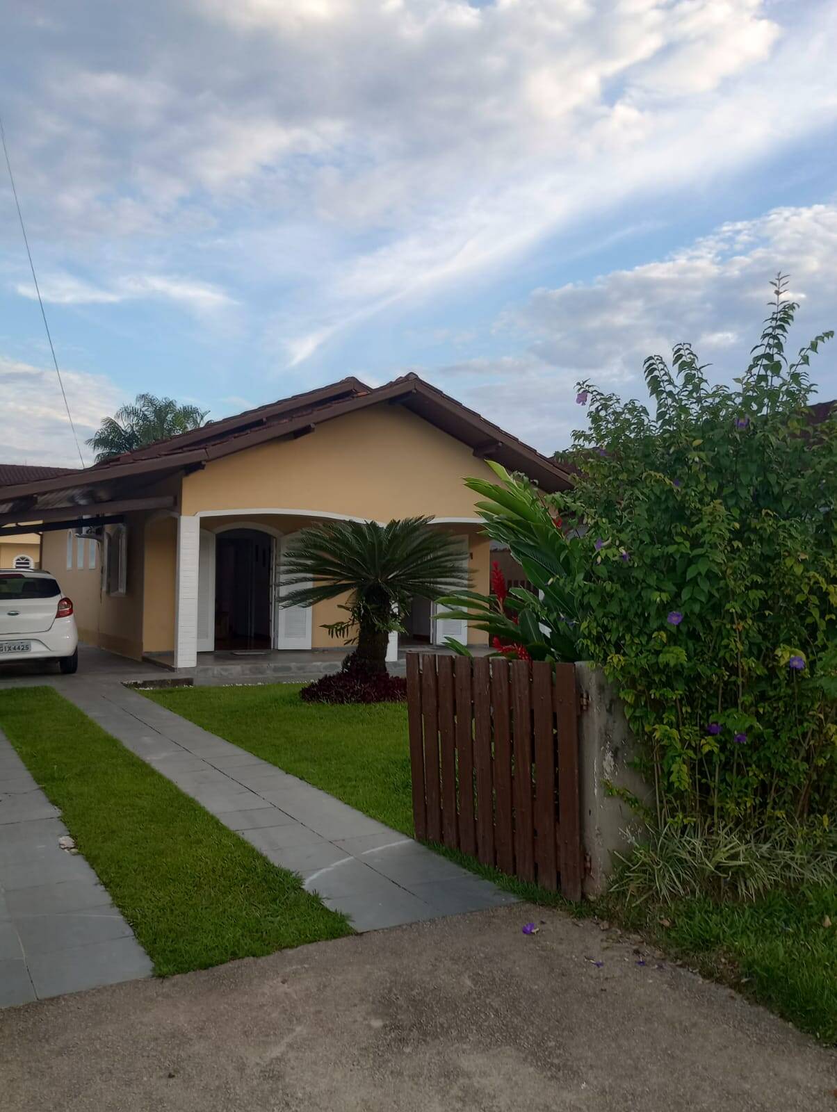 #1415 - Casa para Venda em Bertioga - SP