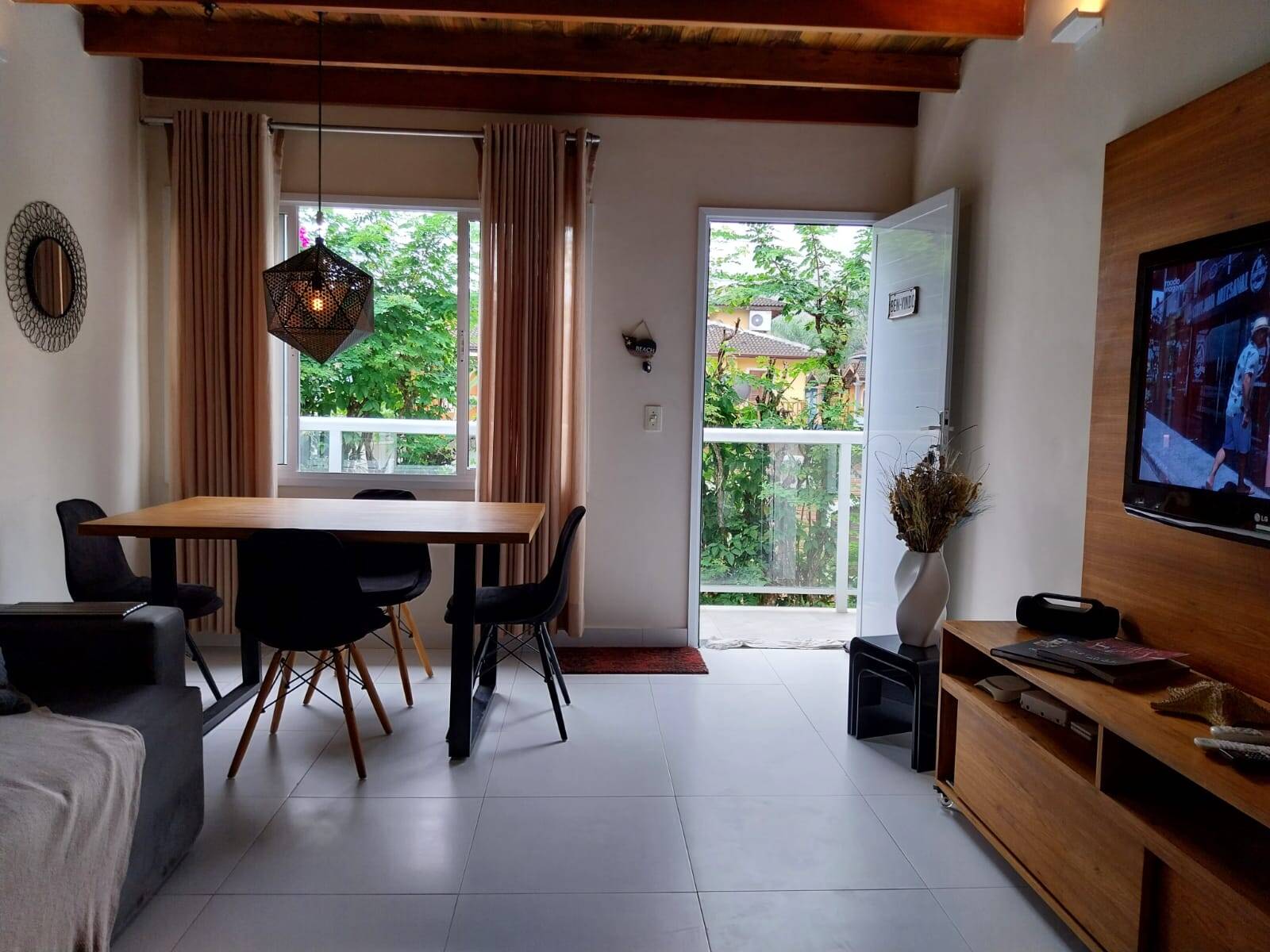 #1538 - Casa para Venda em São Sebastião - SP