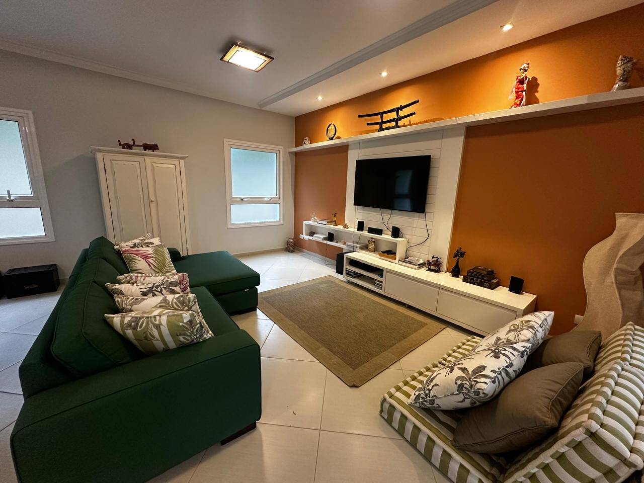 #1573 - Casa para Venda em São Sebastião - SP