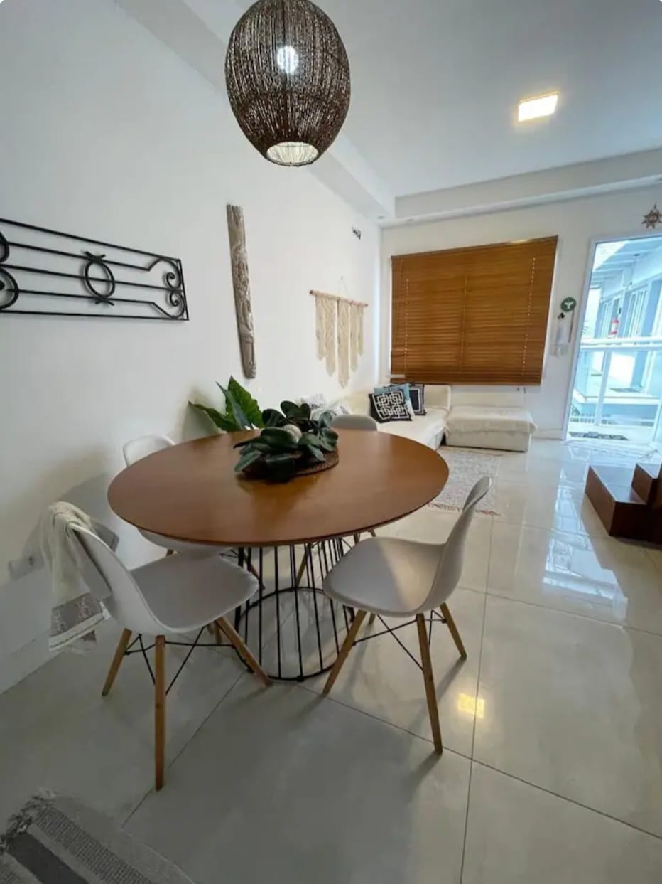 #1605 - Casa para Venda em São Sebastião - SP