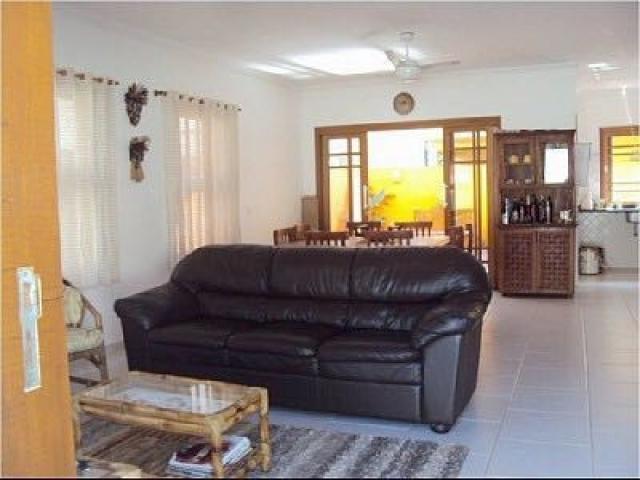 Casa para Venda em São Sebastião - 2