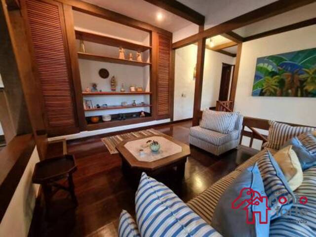 #487 - Casa para Venda em São Sebastião - SP