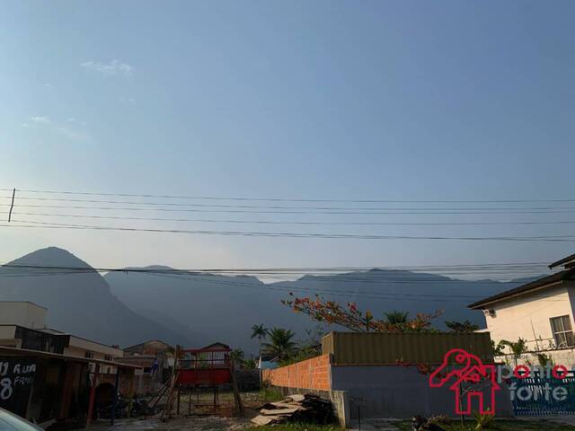 #617 - Casa para Venda em Bertioga - SP