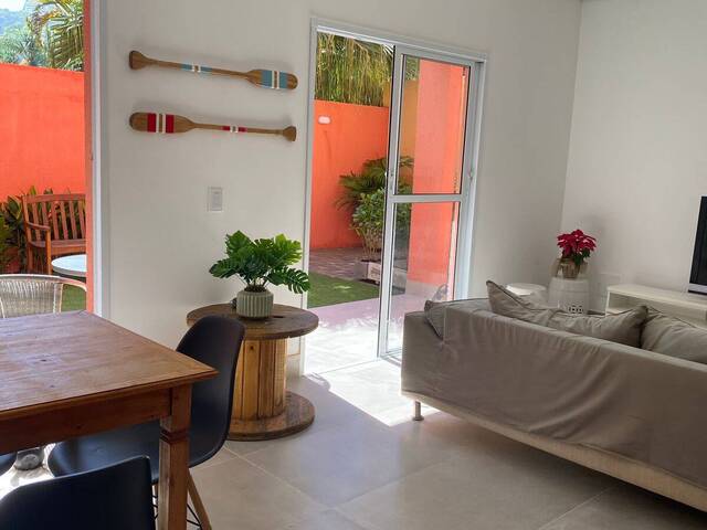#704 - Casa para Venda em São Sebastião - SP