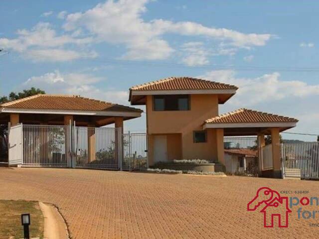 Área para Venda em Piracaia - 4