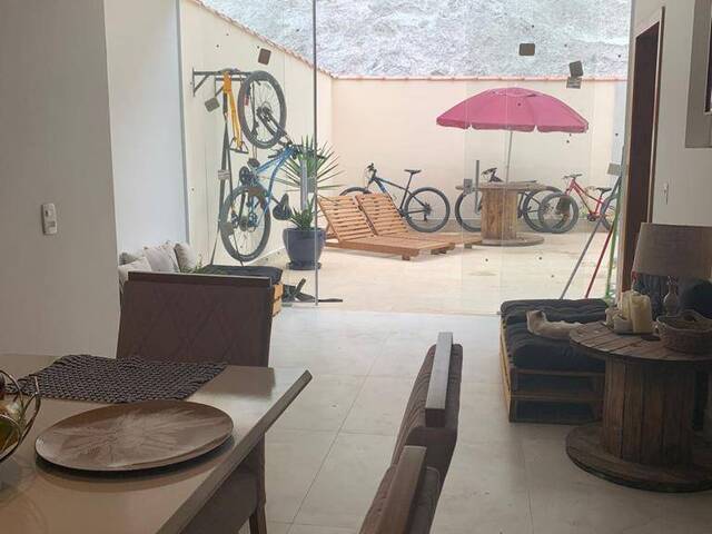 #815 - Casa para Venda em São Sebastião - SP