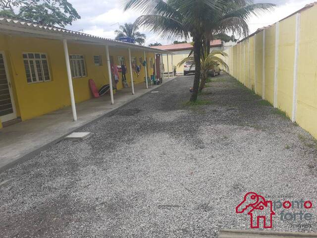 #1140 - Casa para Venda em São Sebastião - SP