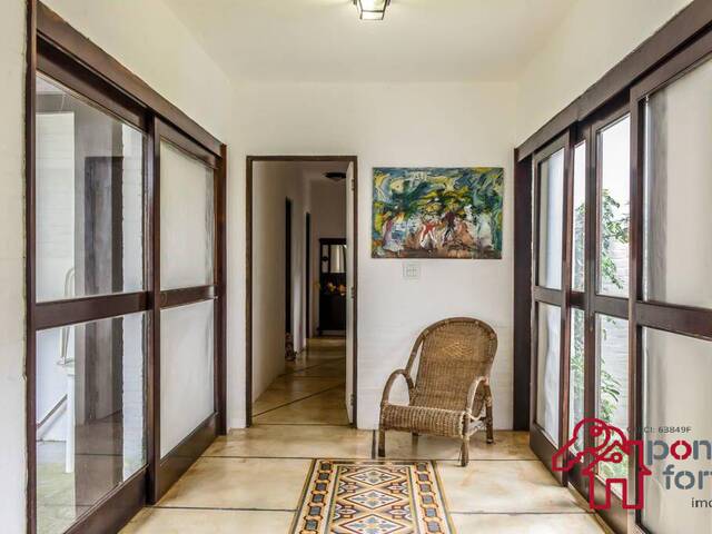 #1167 - Casa para Venda em São Sebastião - SP