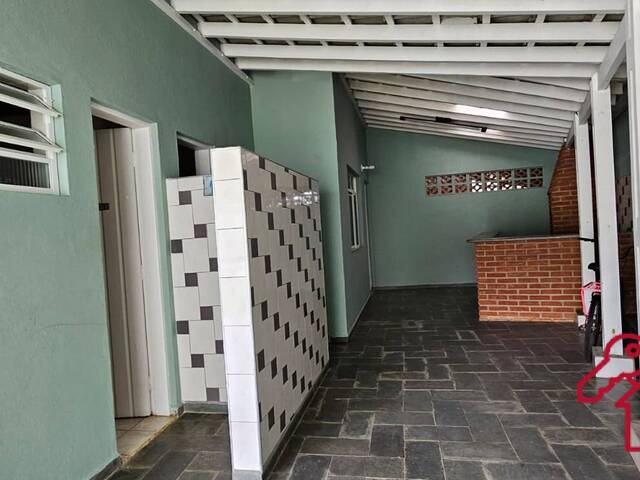 Casa para Venda em São Sebastião - 2