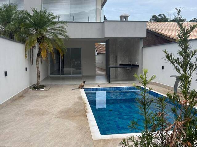 Casa para Venda em Bertioga - 2