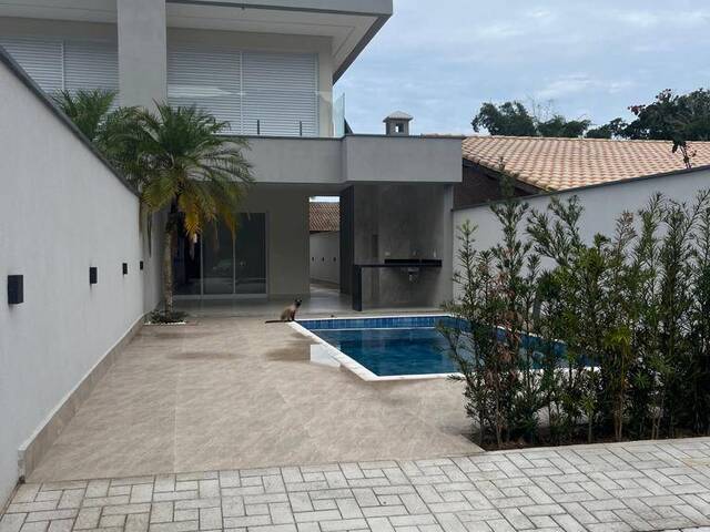 Casa para Venda em Bertioga - 3