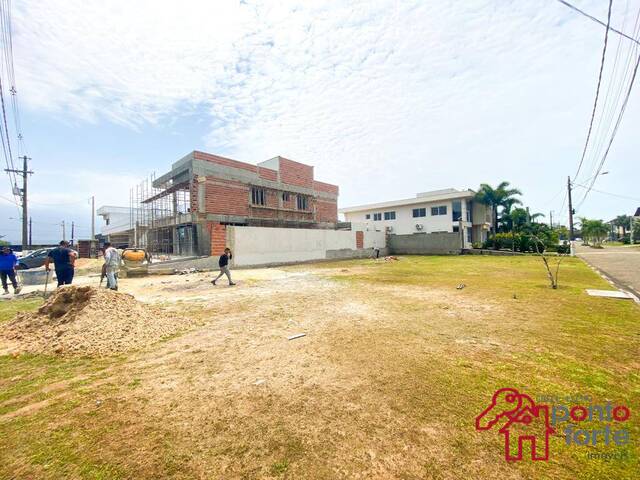 Área para Venda em Bertioga - 5
