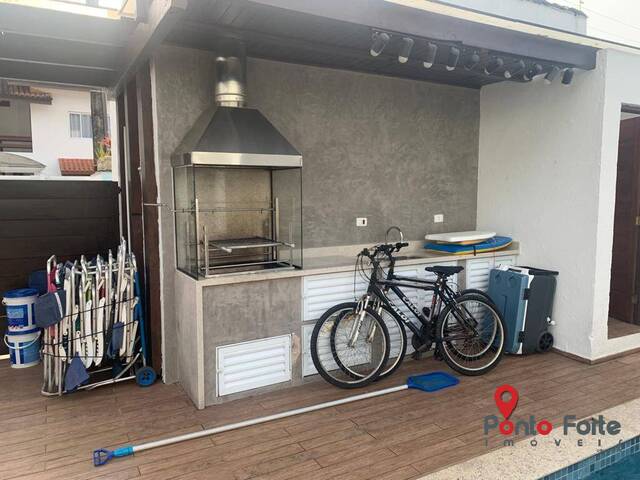 #1388 - Casa para Venda em São Sebastião - SP