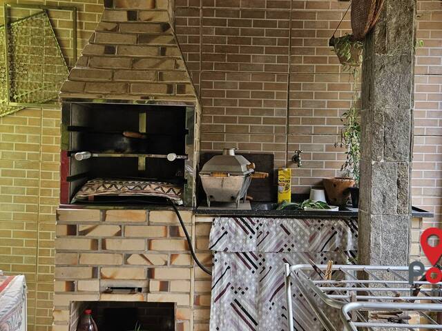 #1401 - Casa para Venda em São Sebastião - SP