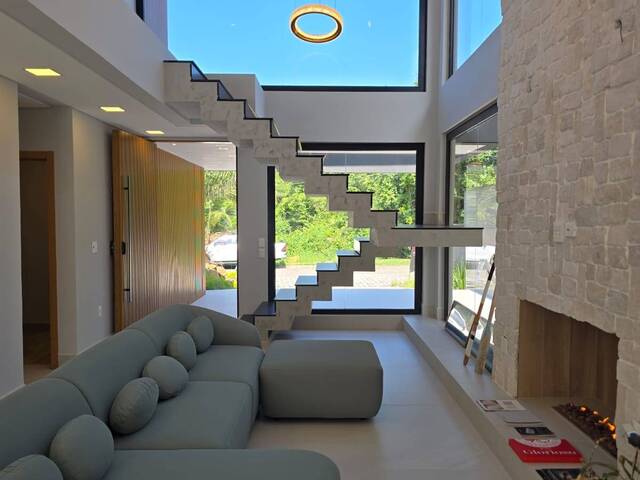 #1572 - Casa para Venda em Bertioga - SP - 2