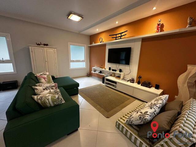 #1573 - Casa para Venda em São Sebastião - SP - 1